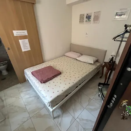 Ano Poli 4 *