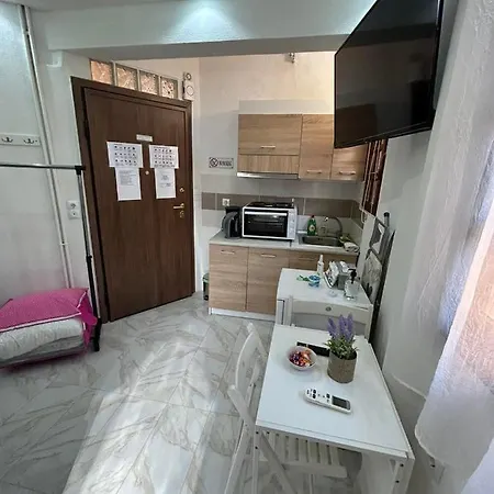 Apartment Ano Poli 4 *