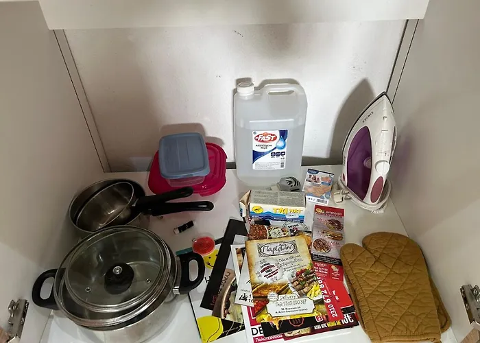 Appartement Ano Poli 4 *